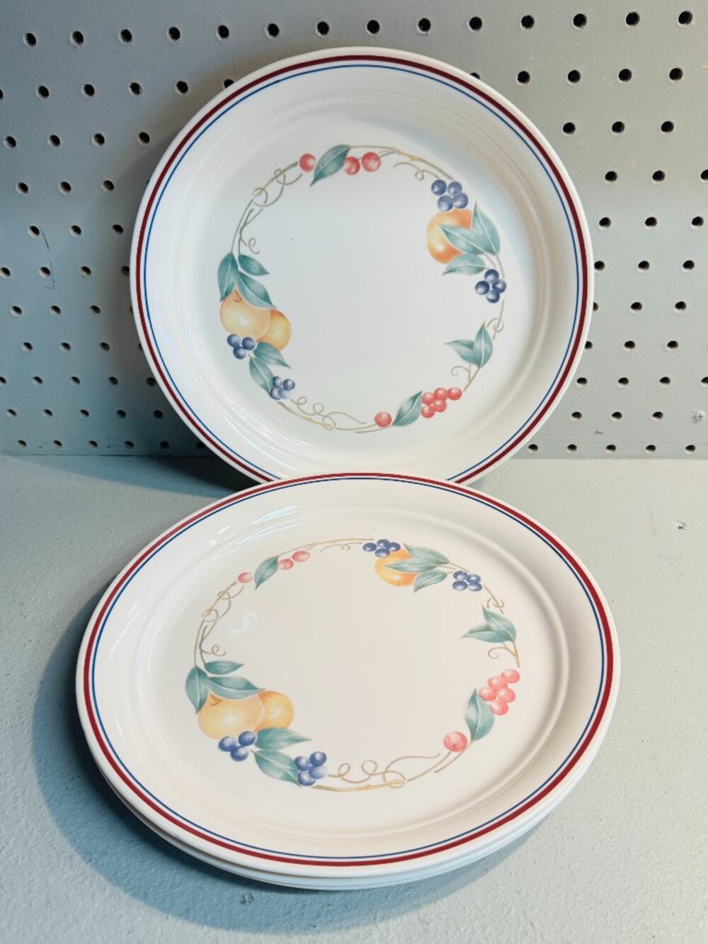 Vintage Corelle Abundance 10.25" Dinner Plates Fruit Wreath - Set of 4